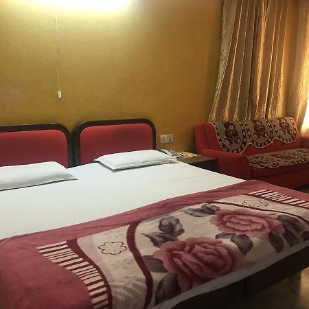 Hotel Sukant Palace 德里 外观 照片