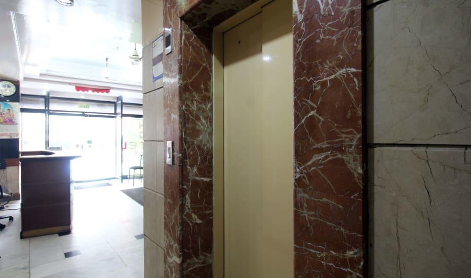 Hotel Sukant Palace 德里 外观 照片