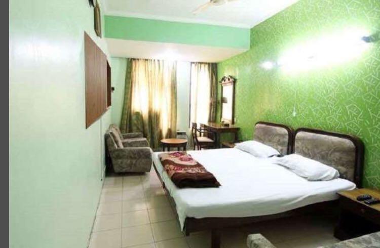 Hotel Sukant Palace 德里 外观 照片
